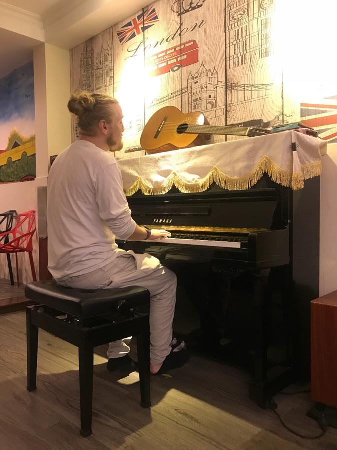 The Lily Hostel & Coffee TP. Hồ Chí Minh Ngoại thất bức ảnh