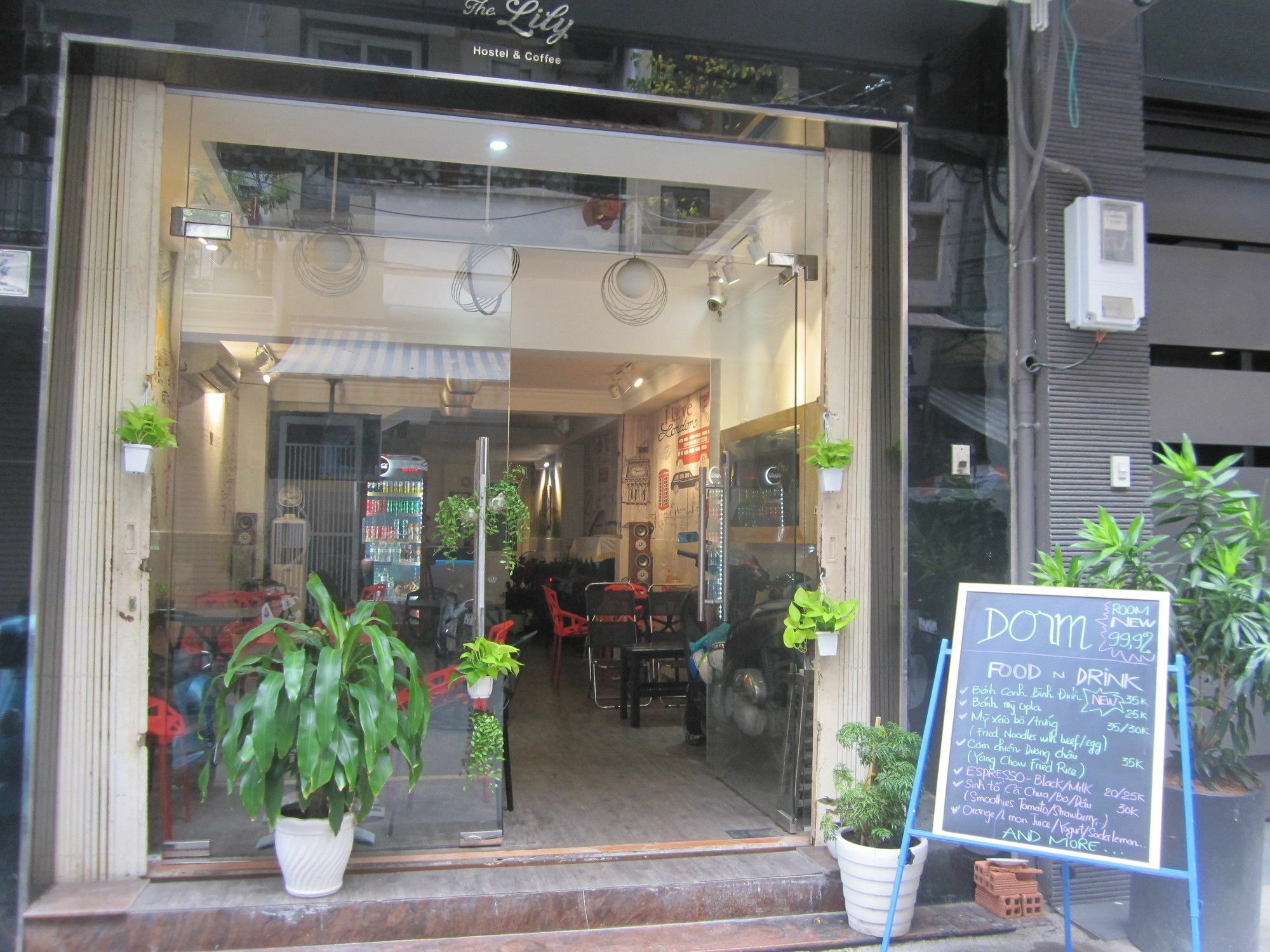 The Lily Hostel & Coffee TP. Hồ Chí Minh Ngoại thất bức ảnh